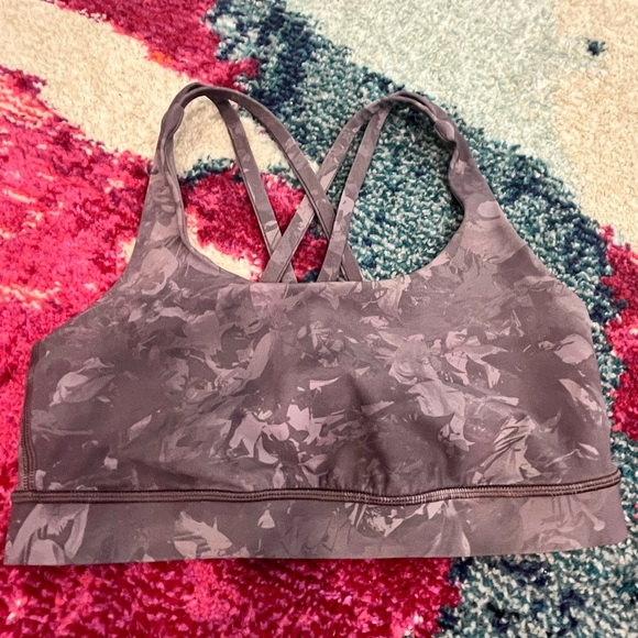 Lululemon Sports Bra - No Pads - Size 6 - Picture 1 of 4